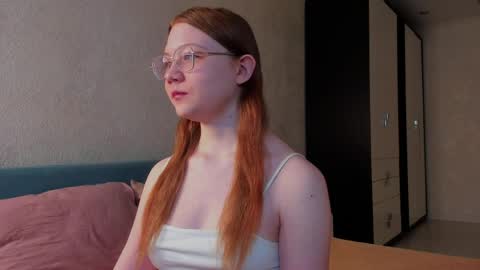 Tessa online show from 04-07-26, 01:17