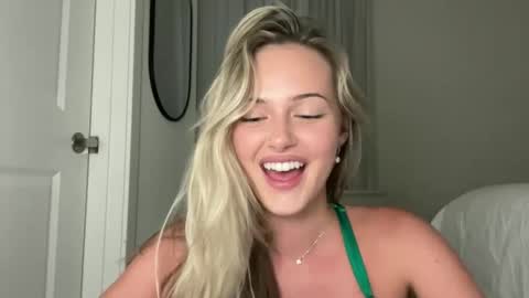 Aimee online show from 09-21-25, 04:03