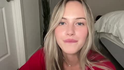 Aimee online show from 10-07-25, 02:53