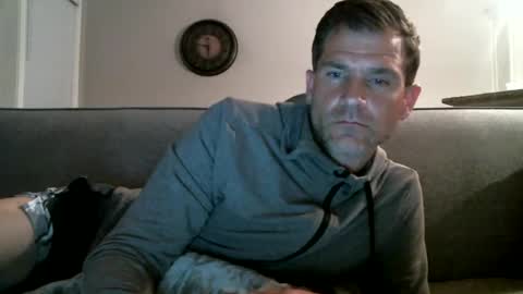 Snapshot of luvalonsix chatting on 09-24-25, 03:32 luvalonsix online show from 09-24-25, 03:32