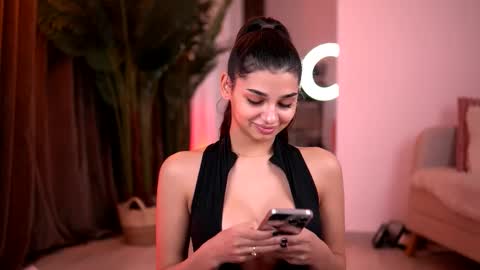 Snapshot of luvcaprice chatting on 12-18-25, 09:26 Caprice online show from 12-18-25, 09:26