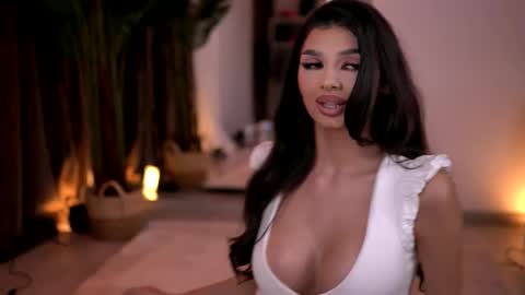 Snapshot of luvcaprice chatting on 02-06-26, 03:37 Caprice online show from 02-06-26, 03:37