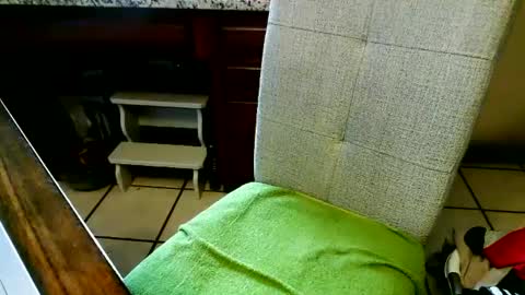 Snapshot of luvdezire chatting on 01-07-25, 01:46 Peter Jacksone online show from 01-07-25, 01:46