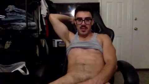 Snapshot of luvrboy77 chatting on 06-08-26, 01:28 luvrboy77 online show from 06-08-26, 01:28