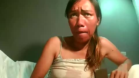 Bee Bee online show from 04-16-26, 03:13