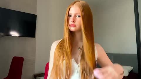 Snapshot of lux_angel chatting on 05-28-26, 12:19 lux_angel online show from 05-28-26, 12:19