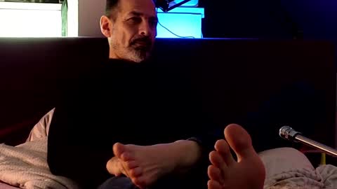 Snapshot of lux_dei chatting on 12-21-24, 02:37 Im a - CAMGUY YOU LIKE to FUCK online show from 12-21-24, 02:37