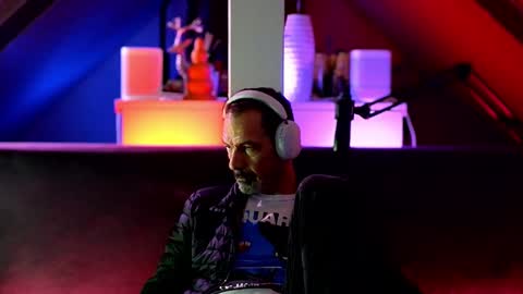 Snapshot of lux_dei chatting on 12-26-24, 02:48 Im a - CAMGUY YOU LIKE to FUCK online show from 12-26-24, 02:48