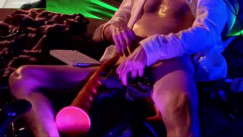 Snapshot of lux_dei chatting on 02-09-25, 06:37 Im a - CAMGUY YOU LIKE to FUCK online show from 02-09-25, 06:37