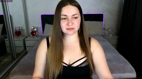 lux_lizz online show from 04-27-26, 04:16
