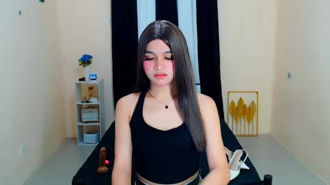 queen lux online show from 09-26-25, 12:47