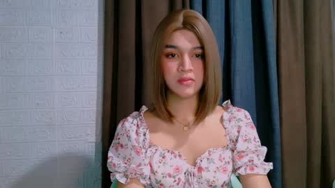 queen lux online show from 04-03-26, 01:42