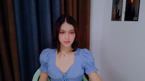 Snapshot of lux_white chatting on 07-08-26, 10:31 queen lux online show from 07-08-26, 10:31