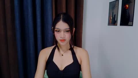Snapshot of lux_white chatting on 07-16-26, 09:54 queen lux online show from 07-16-26, 09:54
