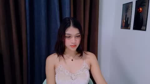Snapshot of lux_white chatting on 08-06-26, 11:01 queen lux online show from 08-06-26, 11:01