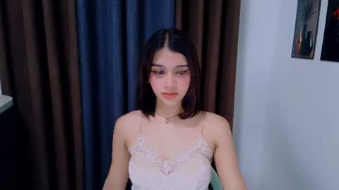 Snapshot of lux_white chatting on 08-06-26, 11:28 queen lux online show from 08-06-26, 11:28