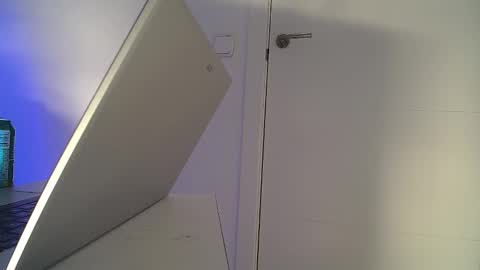 luxanee online show from 12-17-25, 10:38