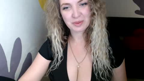 Donna online show from 07-16-26, 08:37