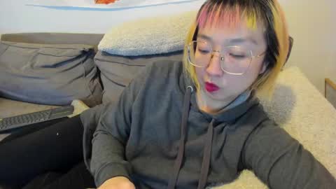 LuxGray online show from 01-21-25, 01:39