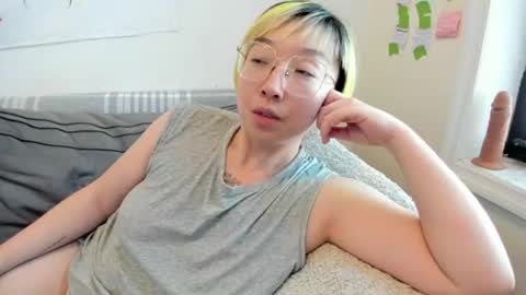 LuxGray online show from 06-13-26, 08:40