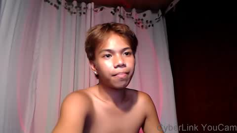 Snapshot of luxirfy_xx chatting on 05-13-26, 06:38 luxirfy online show from 05-13-26, 06:38