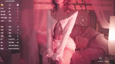 Snapshot of luxrayi chatting on 12-14-25, 02:50 Ray online show from 12-14-25, 02:50