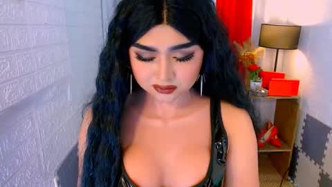 Snapshot of luxsasha chatting on 03-03-26, 04:13 Sasha Blaire online show from 03-03-26, 04:13