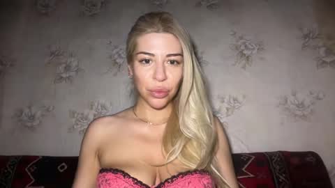 LuxSonyaStar online show from 07-18-26, 08:12