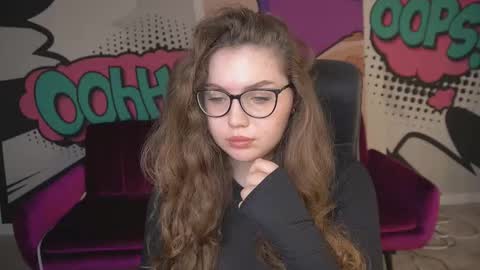 Snapshot of luxsopphia_ chatting on 09-15-25, 05:40 luxsopphia_ online show from 09-15-25, 05:40