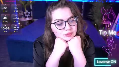 Snapshot of luxsopphia_ chatting on 09-17-25, 12:40 luxsopphia_ online show from 09-17-25, 12:40