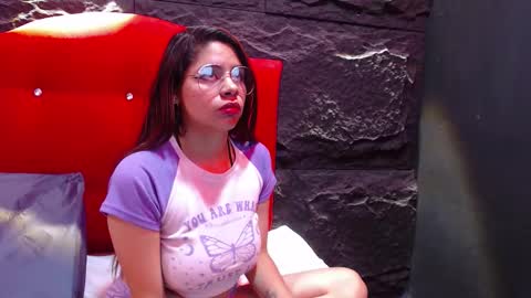 Snapshot of luxury_02 chatting on 11-23-25, 06:08 Luxury online show from 11-23-25, 06:08