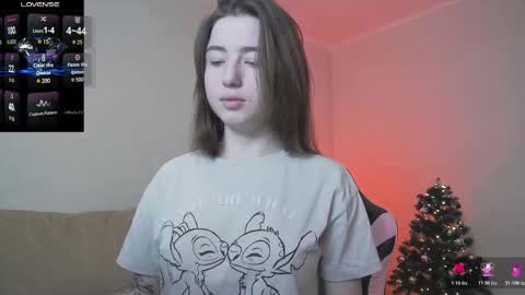 Snapshot of luxuryalma18 chatting on 12-16-25, 06:40 Alma online show from 12-16-25, 06:40