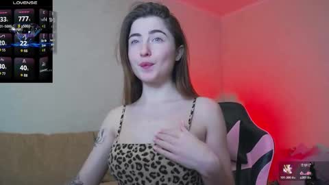 Snapshot of luxuryalma18 chatting on 02-04-26, 12:00 Alma online show from 02-04-26, 12:00