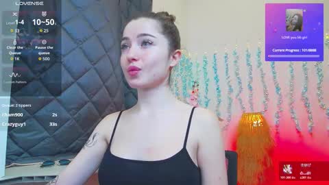 Snapshot of luxuryalma18 chatting on 03-15-26, 06:41 Alma online show from 03-15-26, 06:41