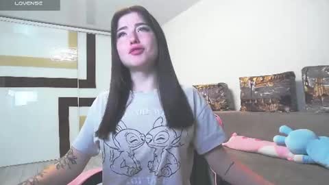 Snapshot of luxuryalma18 chatting on 07-18-26, 10:08 Alma online show from 07-18-26, 10:08