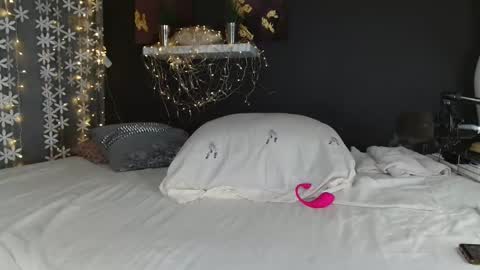 Lux for your fun online show from 12-13-24, 07:25