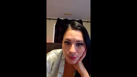 luxxxpiper online show from 12-17-25, 08:09