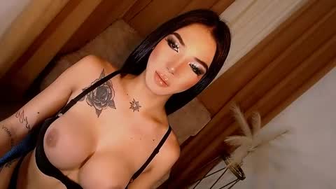 Snapshot of luxywilson chatting on 12-05-24, 06:10 luxy online show from 12-05-24, 06:10