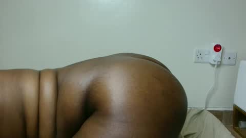 luzremi online show from 09-10-25, 10:37