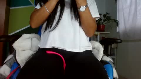 Snapshot of luzzy_cam chatting on 03-04-25, 09:43 luzzy I hope your visit and that we manage to get very hot online show from 03-04-25, 09:43