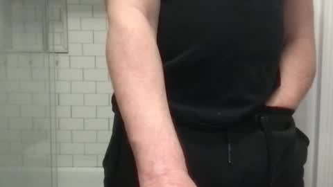 lvguynextdoor440656 online show from 04-12-26, 03:44