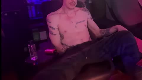 lwooda online show from 10-18-25, 09:54