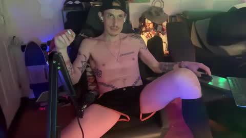 lwooda online show from 10-24-25, 09:38