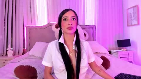 Snapshot of lya_brown chatting on 04-23-26, 11:31 lya_brown online show from 04-23-26, 11:31