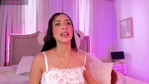 Snapshot of lya_brown chatting on 04-24-26, 12:51 lya_brown online show from 04-24-26, 12:51