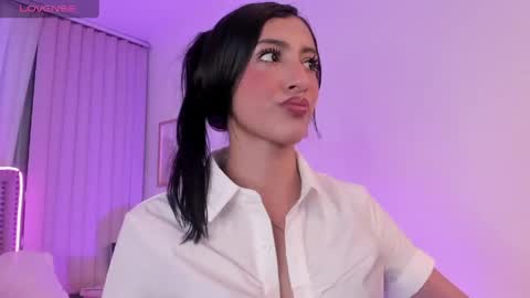 Snapshot of lya_brown chatting on 04-28-26, 11:26 lya_brown online show from 04-28-26, 11:26