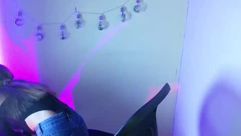 Call me Lia  online show from 01-07-26, 08:33