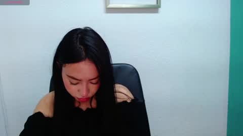Snapshot of lya_levine chatting on 02-21-25, 06:15 Lya online show from 02-21-25, 06:15