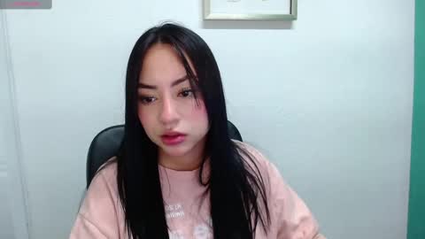 Snapshot of lya_levine chatting on 02-28-25, 05:59 Lya online show from 02-28-25, 05:59