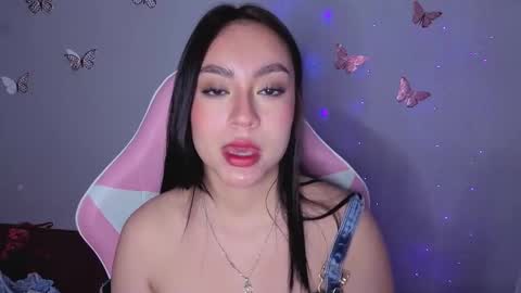 Snapshot of lya_levine chatting on 10-03-25, 11:35 Lya online show from 10-03-25, 11:35